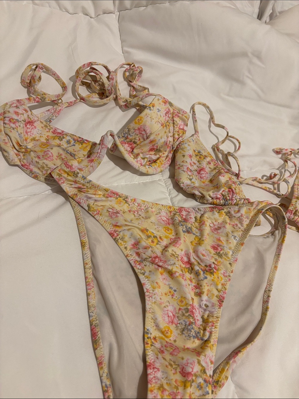 Heavy Manners Call My name I’ll be there Yellow Floral three-Piece Bikini Set